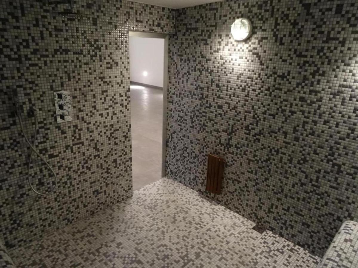 Spa Suites Odeon 那伦 外观 照片