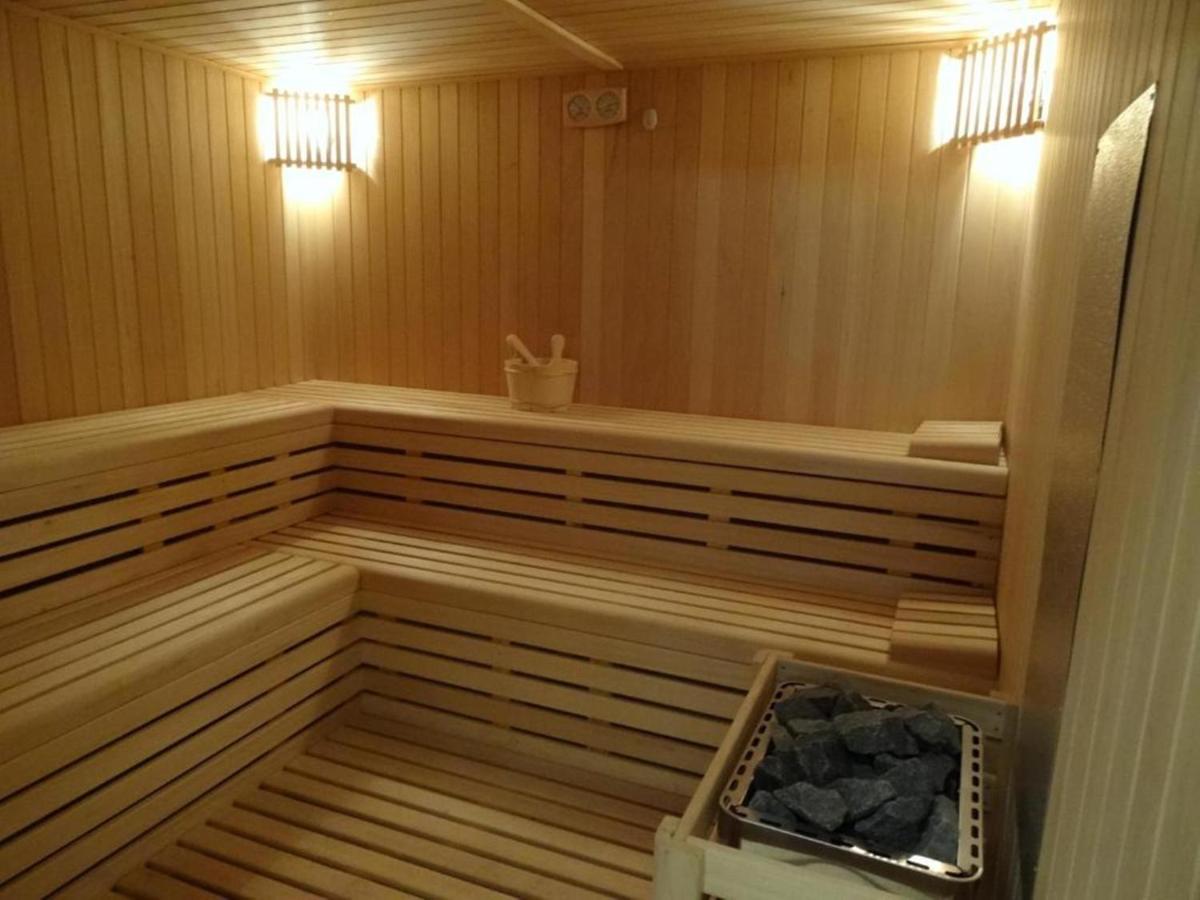 Spa Suites Odeon 那伦 外观 照片